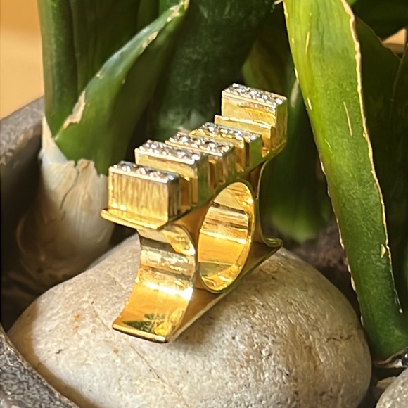 18 karat gold, and .60 diamond custom made Ring - Picture 10 of 17